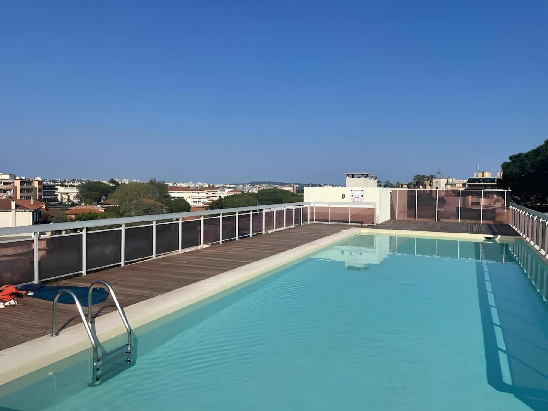 Apartment Elegant 2pieces Piscinevue Parking